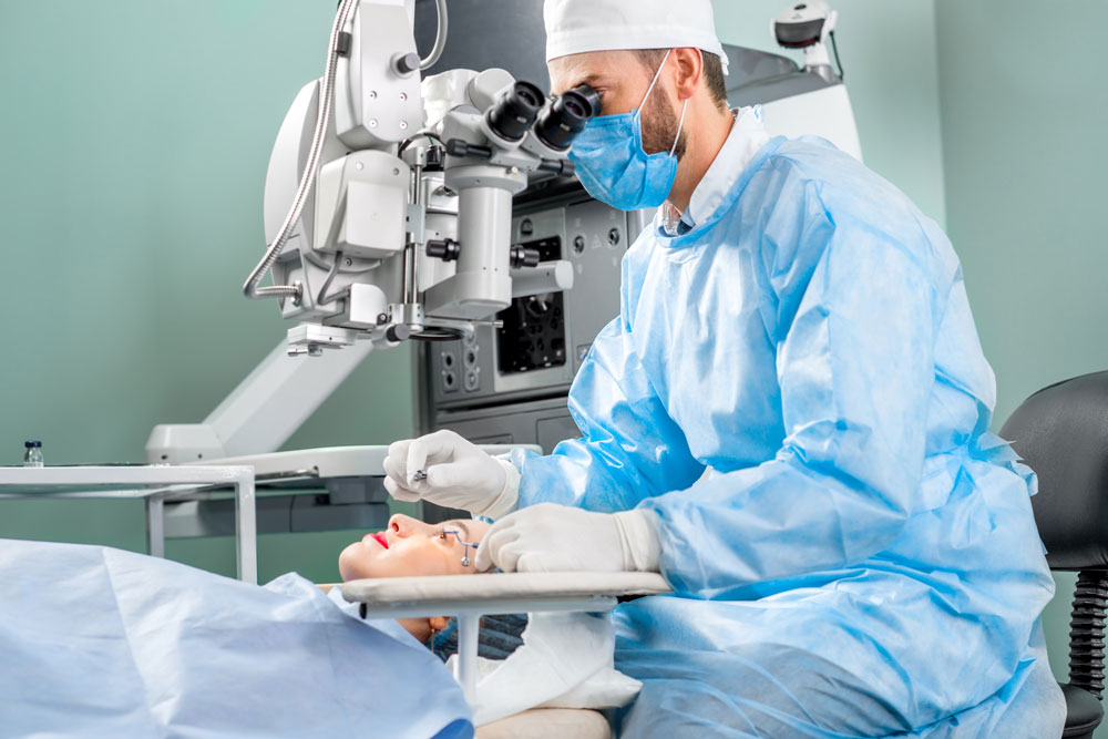 doctor performing cataract surgery